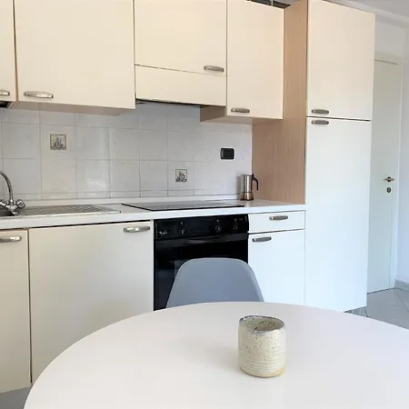 Apartment Ferienwohnung Fuer 4 Personen Ca 40 Qm In Levanto, Italienische Riviera Italienische Westkueste - B60747 *